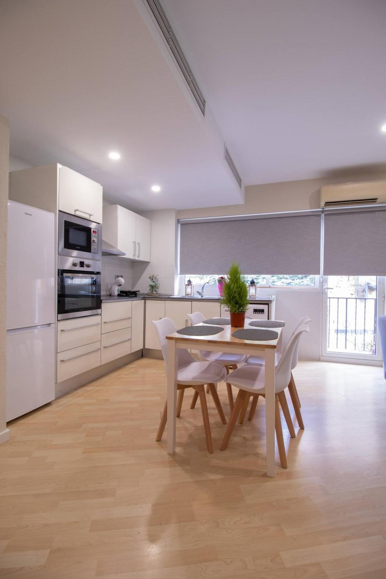 Appartement Old Town Flat By Concept Flats à Valence Extérieur photo